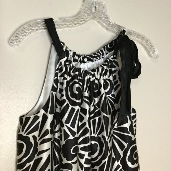 WHBM Black & White Abstract Floral Silk Shift Dress - Picture 4 of 7